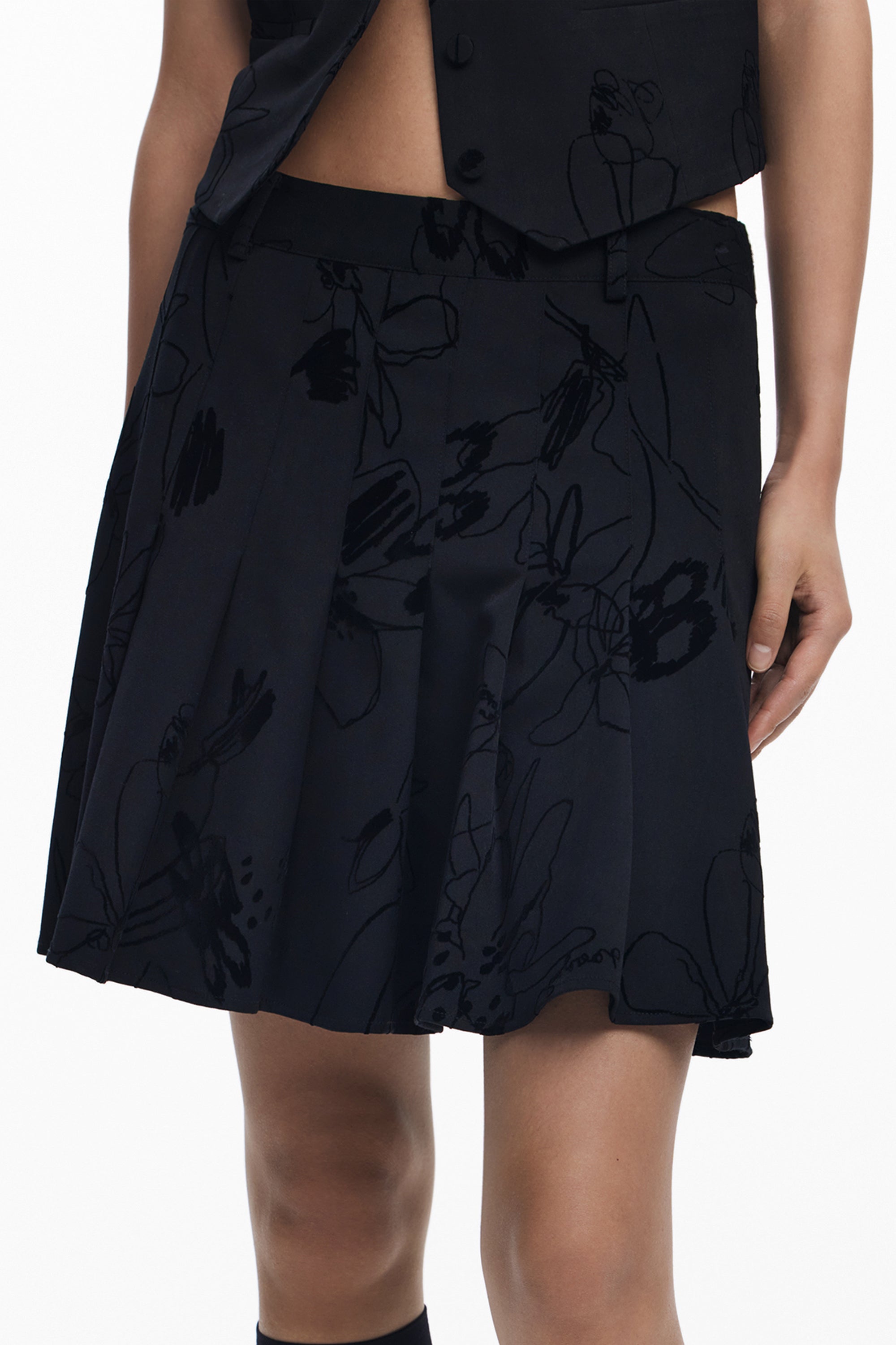DESIGUAL WOMEN'S BLACK SHORT SKIRT